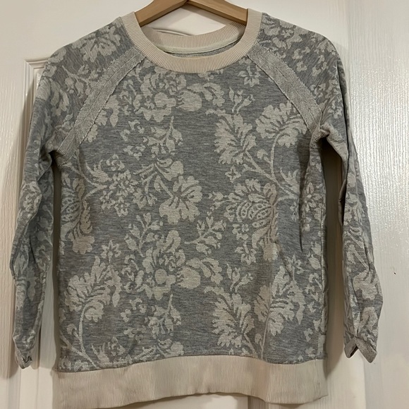 Cute, preppy Zara sweater - Picture 1 of 3